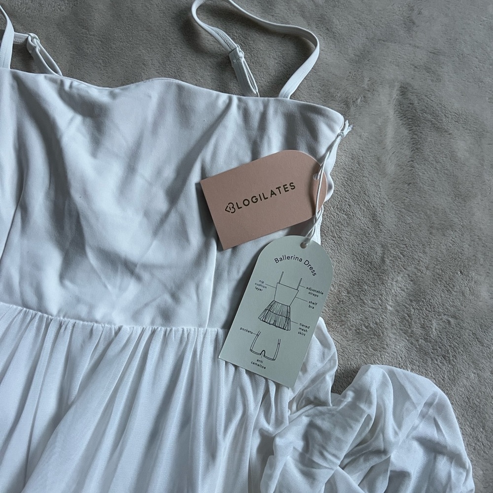 🩰 Blogilates Ballerina Dress - Picture 5 of 6
